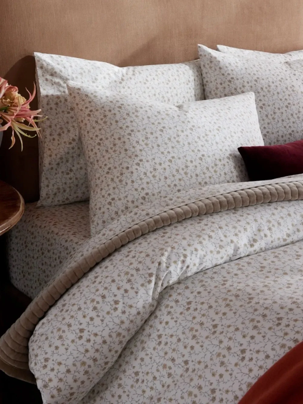 New Organic Crisp Percale Floral Duvet Cover Set with 2 shams King Toffee